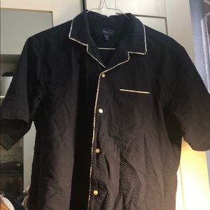 Seersucker short sleeve navy blue button down